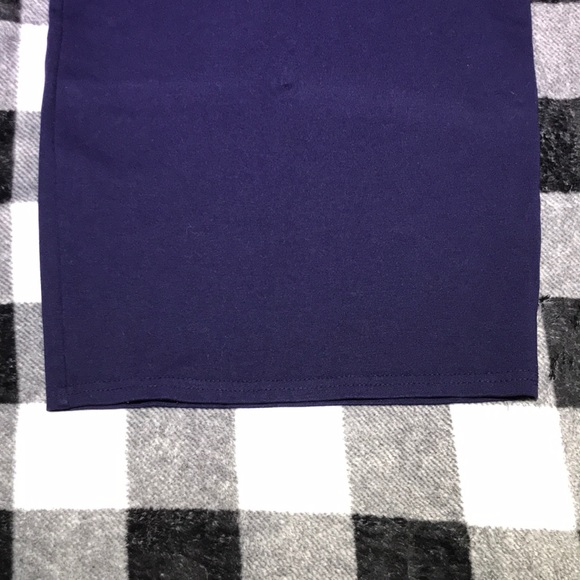 Navy Blue Pencil Skirt - Picture 7 of 7